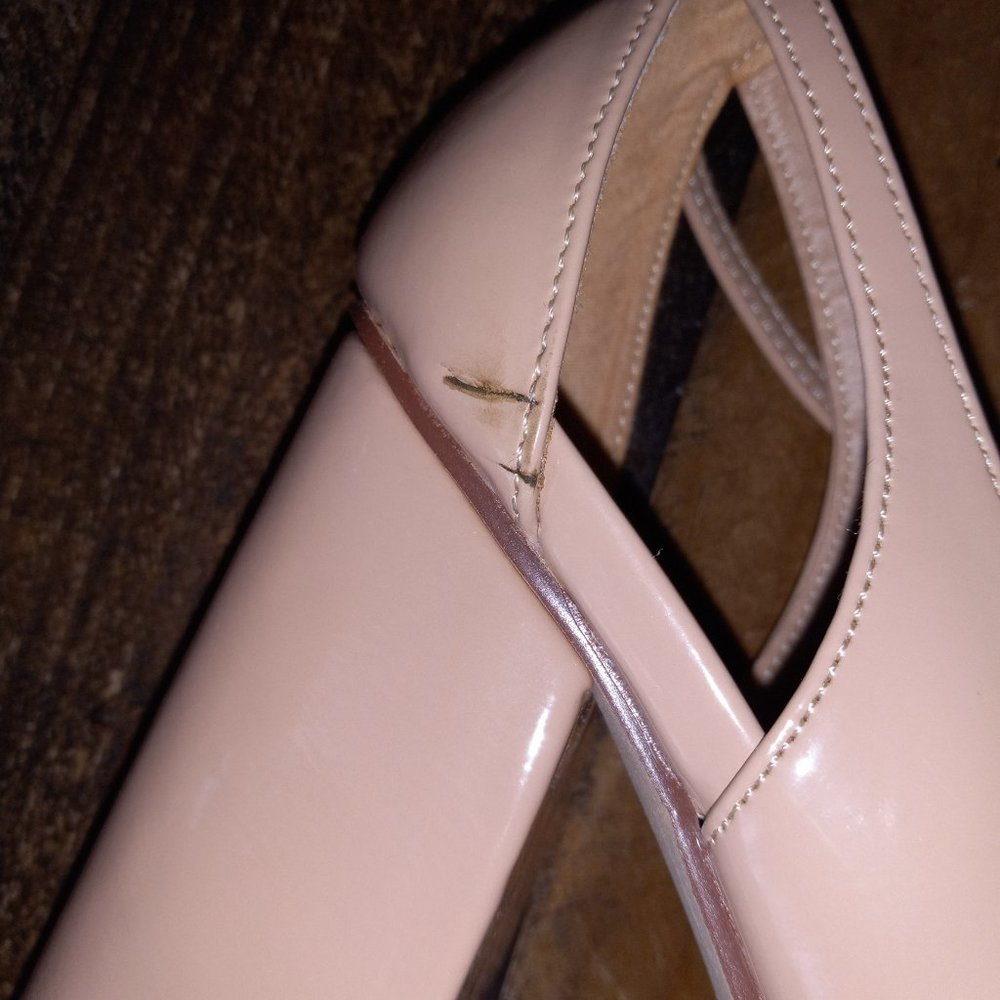 High Heels - Picture 2 of 12